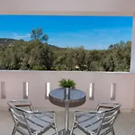 Alexandros شقة