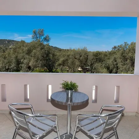 Alexandros Apartment