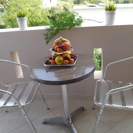 Apartment Alexandros *